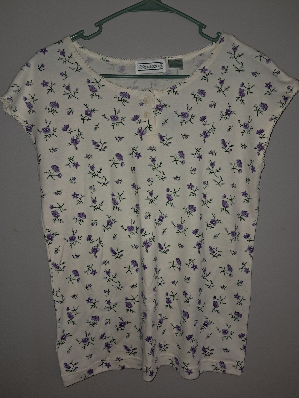 Shenanigans NWT Vintage Cream Short Sleeve Floral Henley Tee with Purple Print